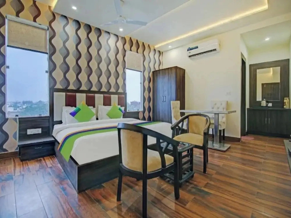 Hotel Taj Venture Near Taj Mahal Agra