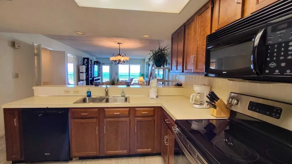 Embassy 402 Minium 2 Bedroom Condo by RedAwning