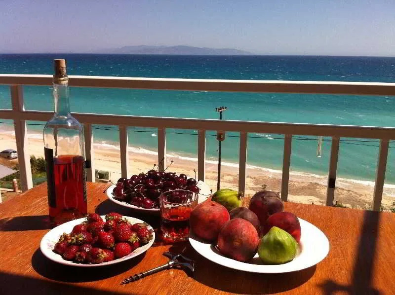 Rosas Beach Studios