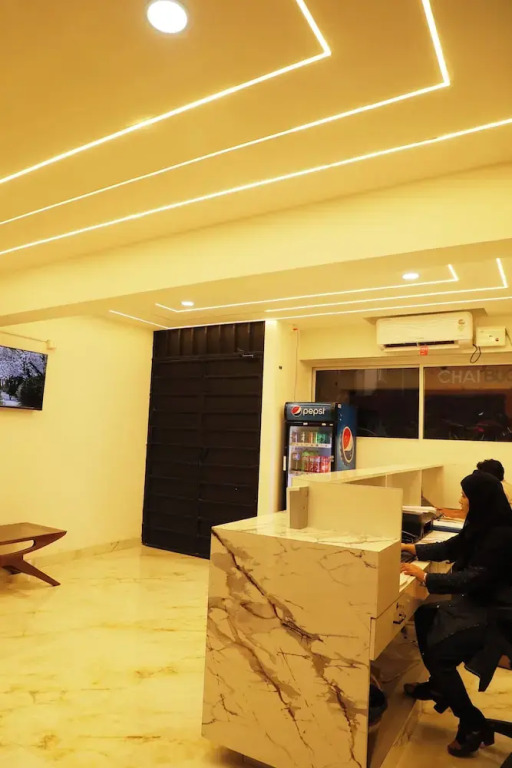 Hotel Heraa Inn