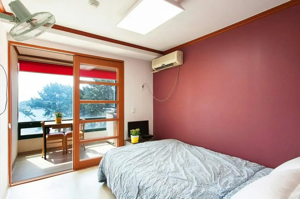 Geojae Oedo House Pension