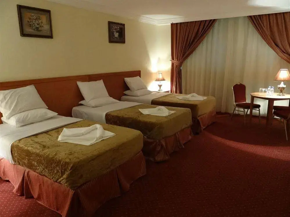 Rowaa Golden Hotel