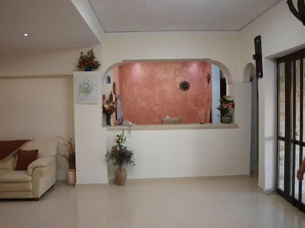 Hotel Pyrgos