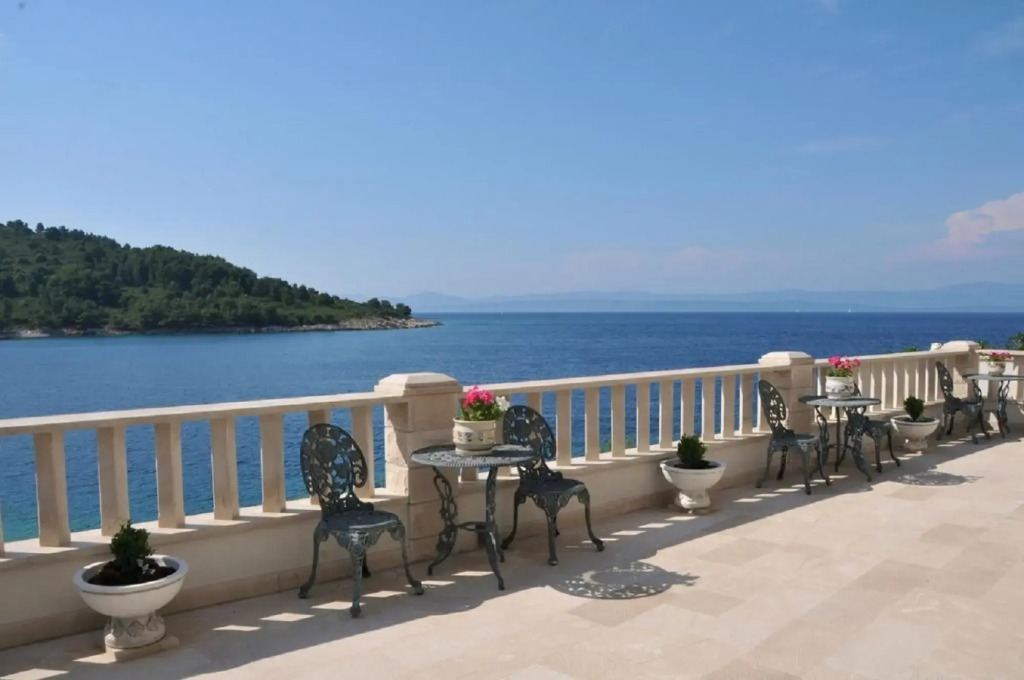 Sonja - 10m From Beach - A2-zeleni