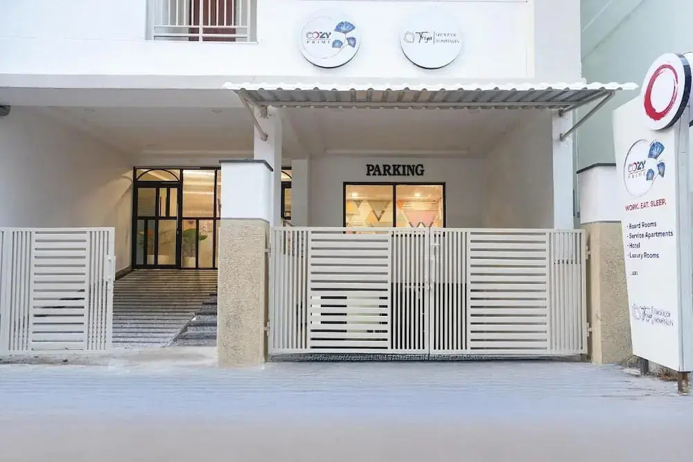 Hotel Urban Prime Near Hi-tech City