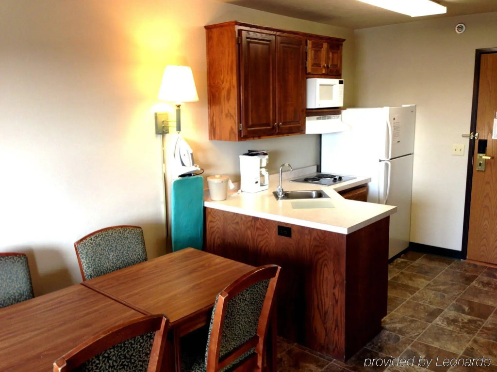 Extended Stay Airport