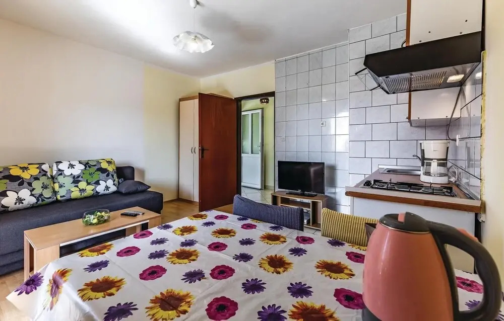 Beautiful Home in Medulin With Wifi and 1 Bedrooms