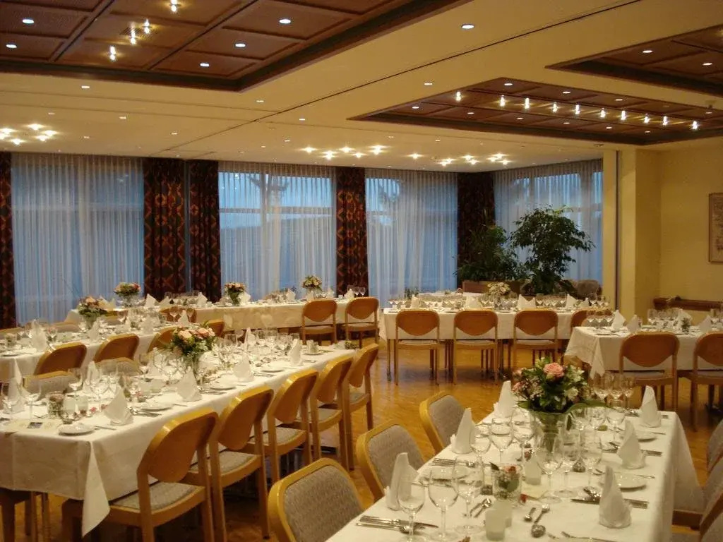 Hotel und Restaurant Wolfensberg