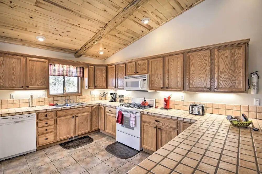 Rocky Mountain Home w/ Deck - Near Fishing & Dtwn!