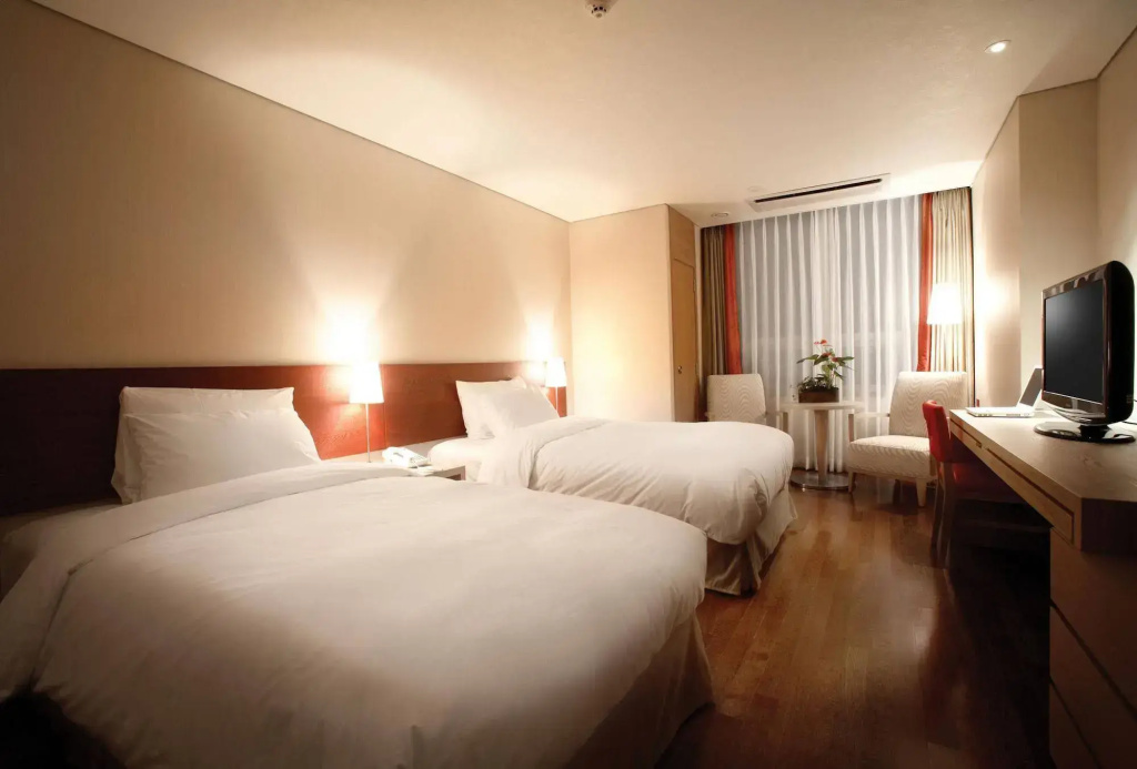 Ramada Hotel and Suites Seoul Namdaemun