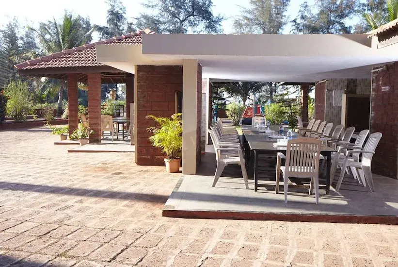 Sagar Sawali, Karde Beach View Resort