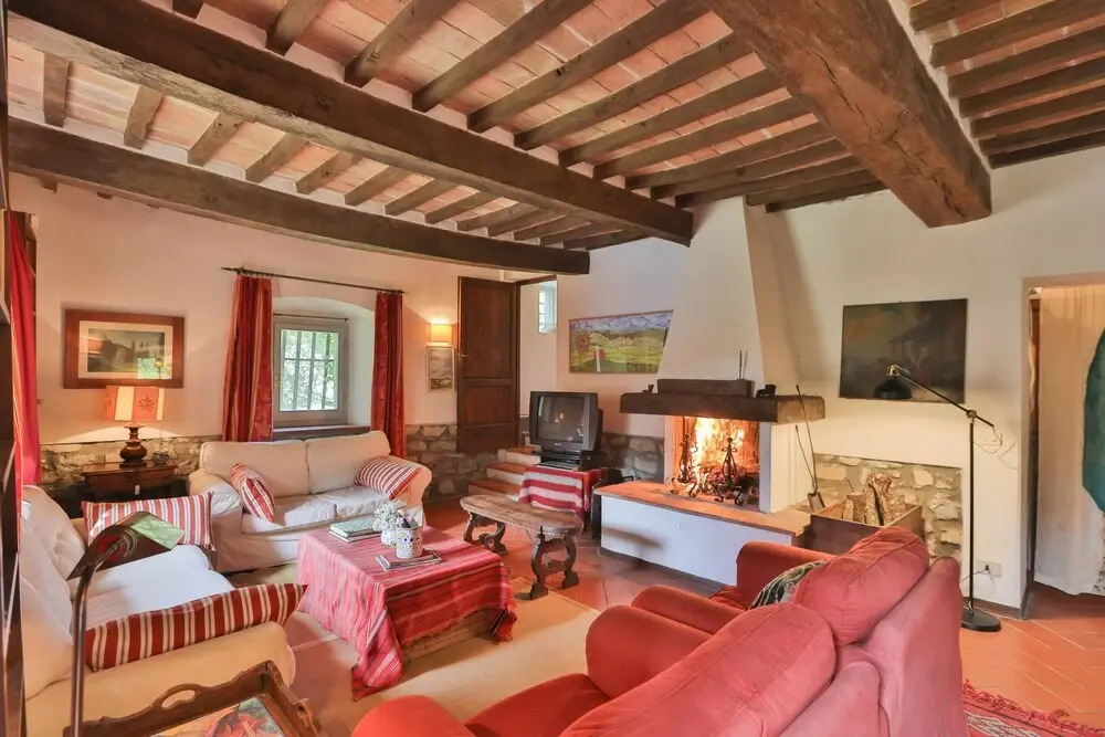 Villa With 7 Bedrooms in Castelnuovo, With Private Pool, Terrace and Wifi