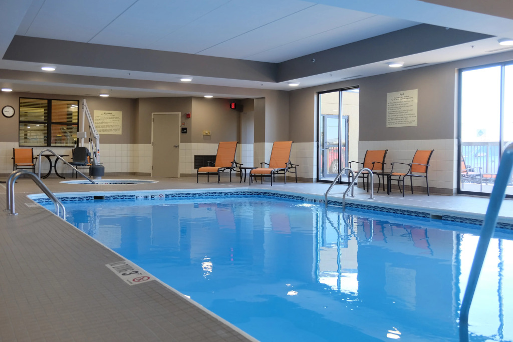 Hampton Inn & Suites Seal Beach