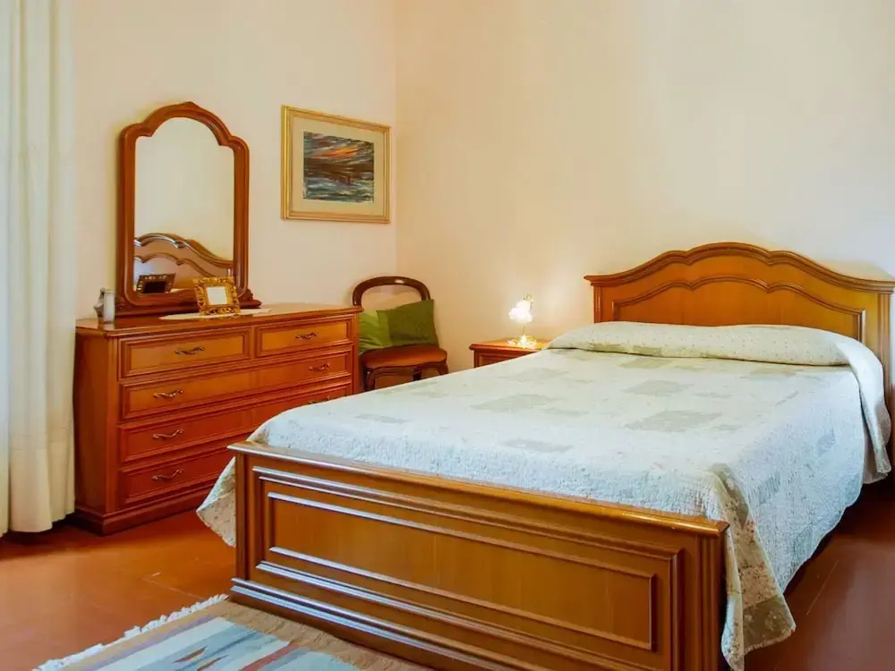 Splendid Holiday Home in Altopascio With Garden