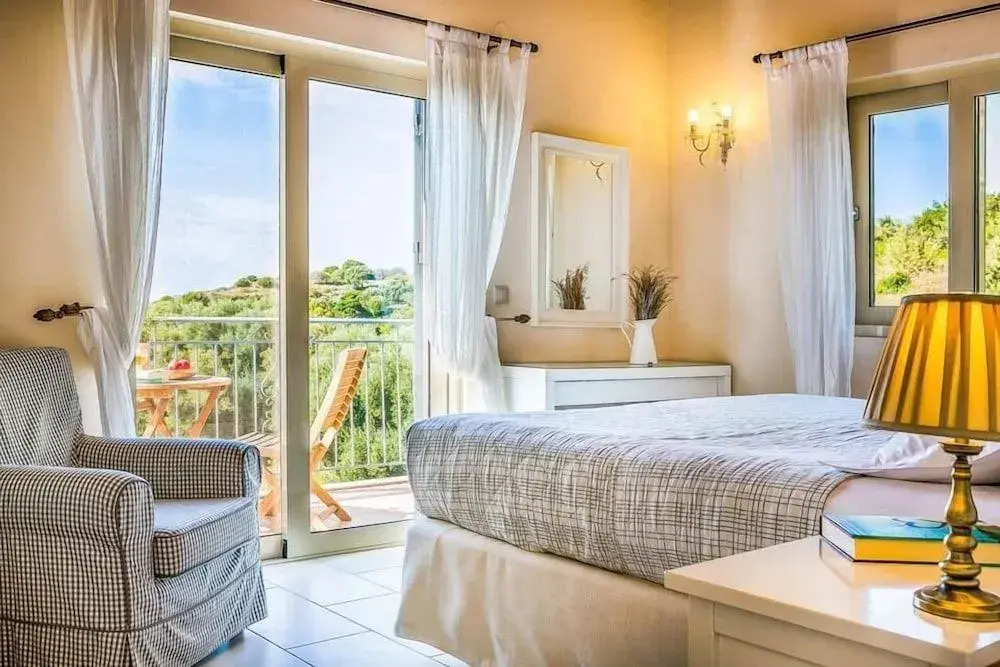 Villa Louloudia