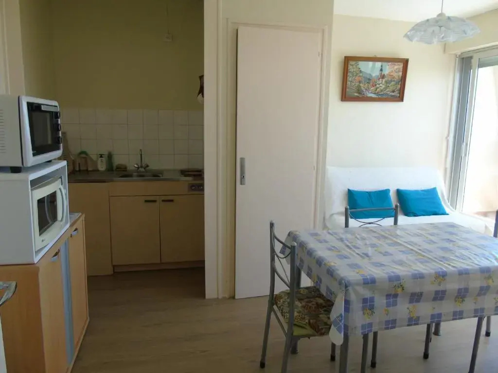 Appartement Saint-Jean-de-Monts, 2 pièces, 4 personnes - FR-1-83-98