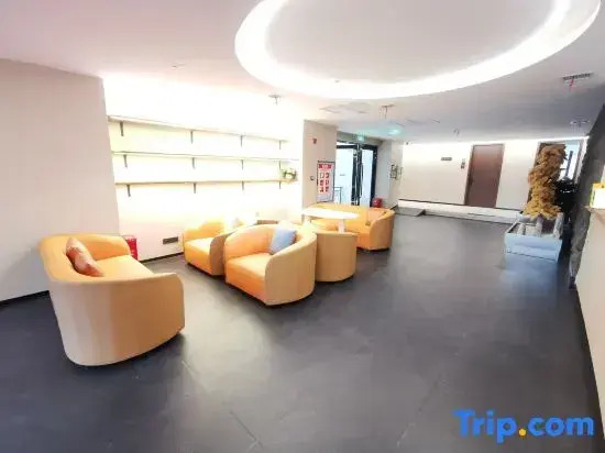 Wuxiang Yashe (Shapingba Yanggongqiao Subway Station Store)