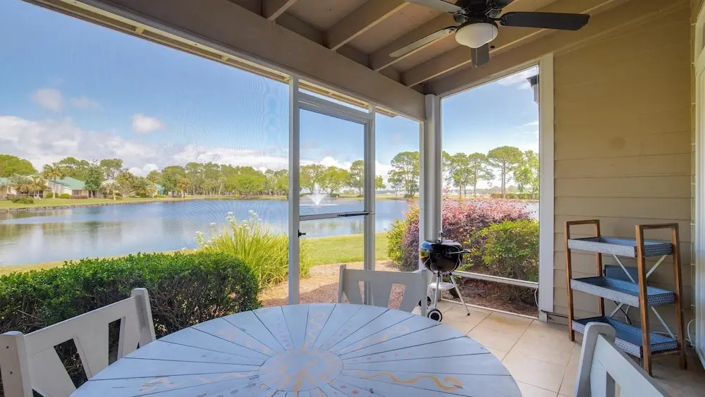 Brand new Furnishings & Paint April 2019! 6 Seat Golf Cart & bay Views!