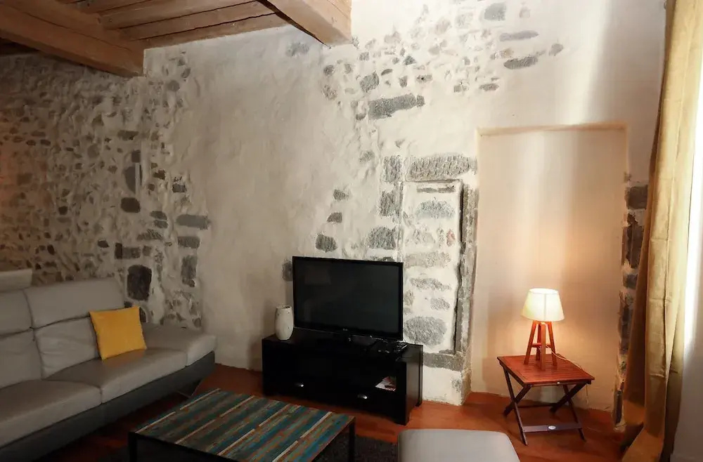 60 m2 just for 4 in the Old Town of Annecy