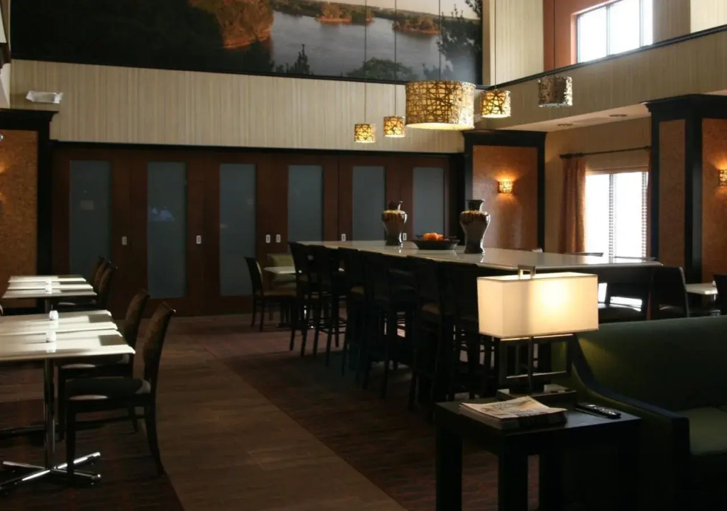 Hampton Inn and Suites Peru