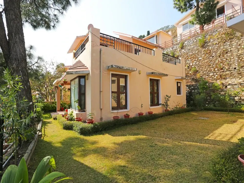 OYO 10816 Home 2BHK Winged Villa Sattal