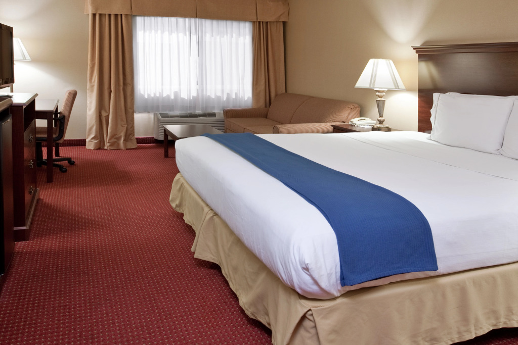 Holiday Inn Express Mt. Vernon by IHG