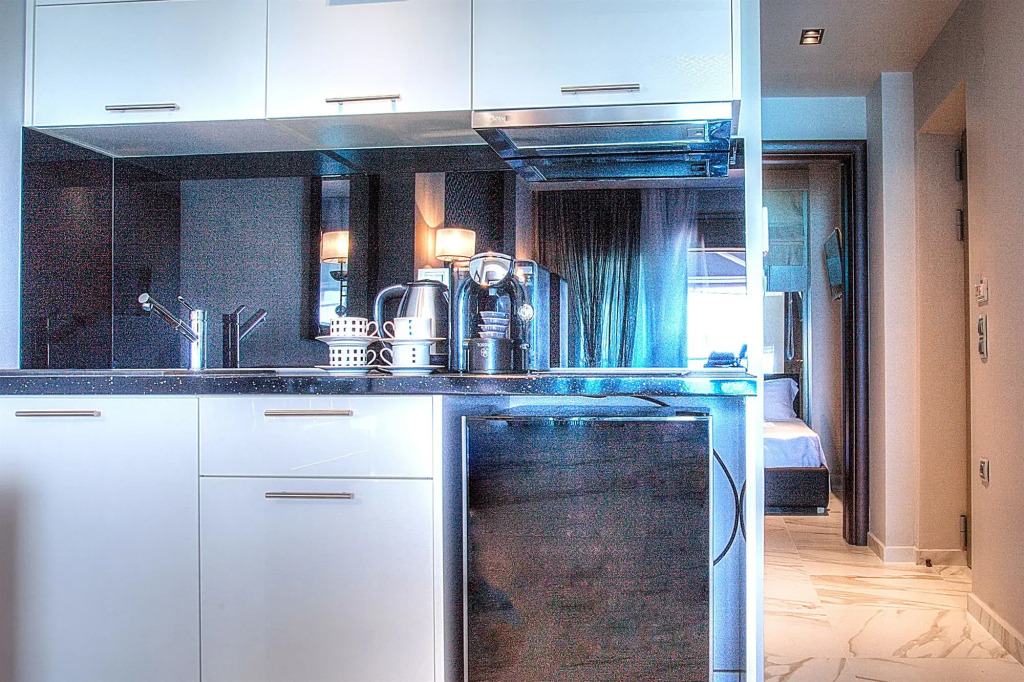 Alpha Luxury Suites