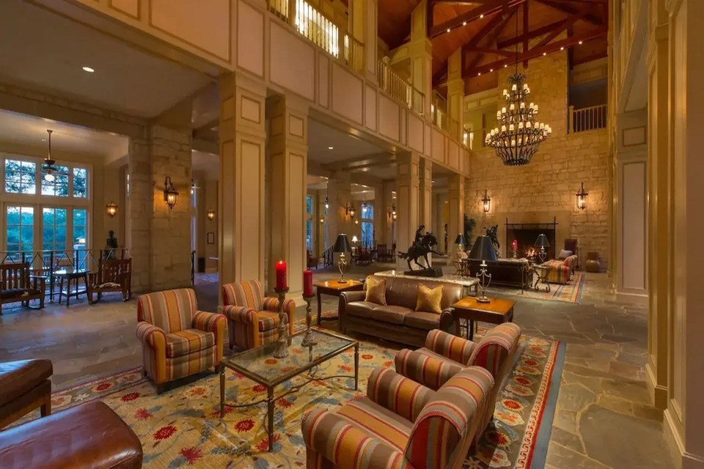 Hyatt Regency Hill Country Resort and Villas
