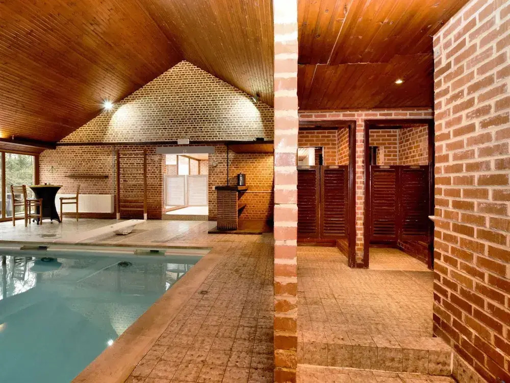Durbuy Forest Villa With Pool