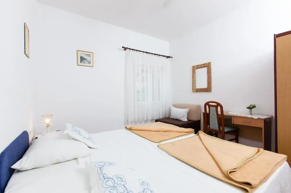 Apartments Ante Senka