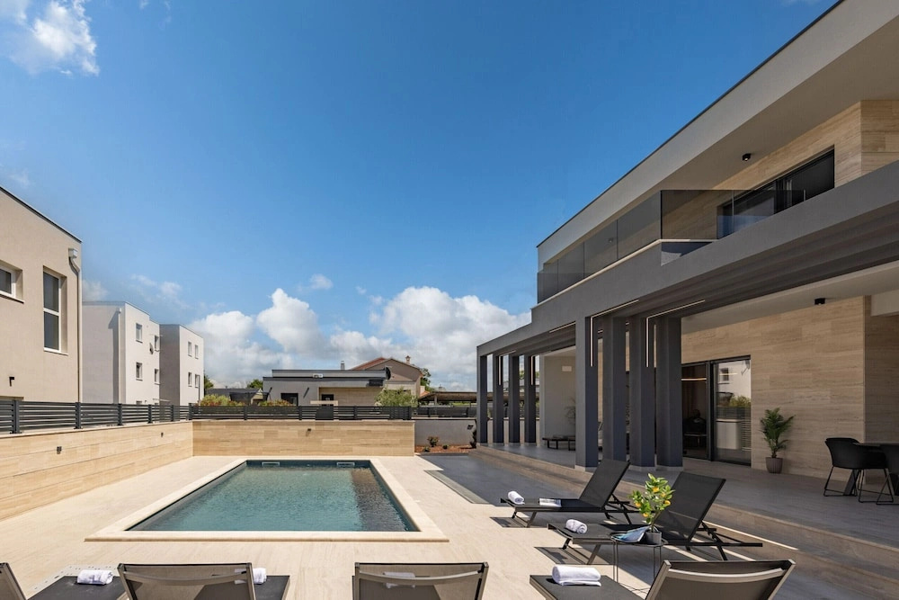 Villa Roko Nin ZadarVillas