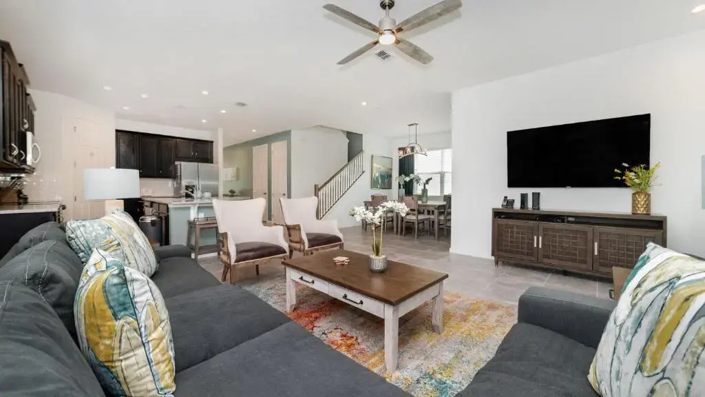 The Most Beautiful Vacation Homes 7 Miles to Disney