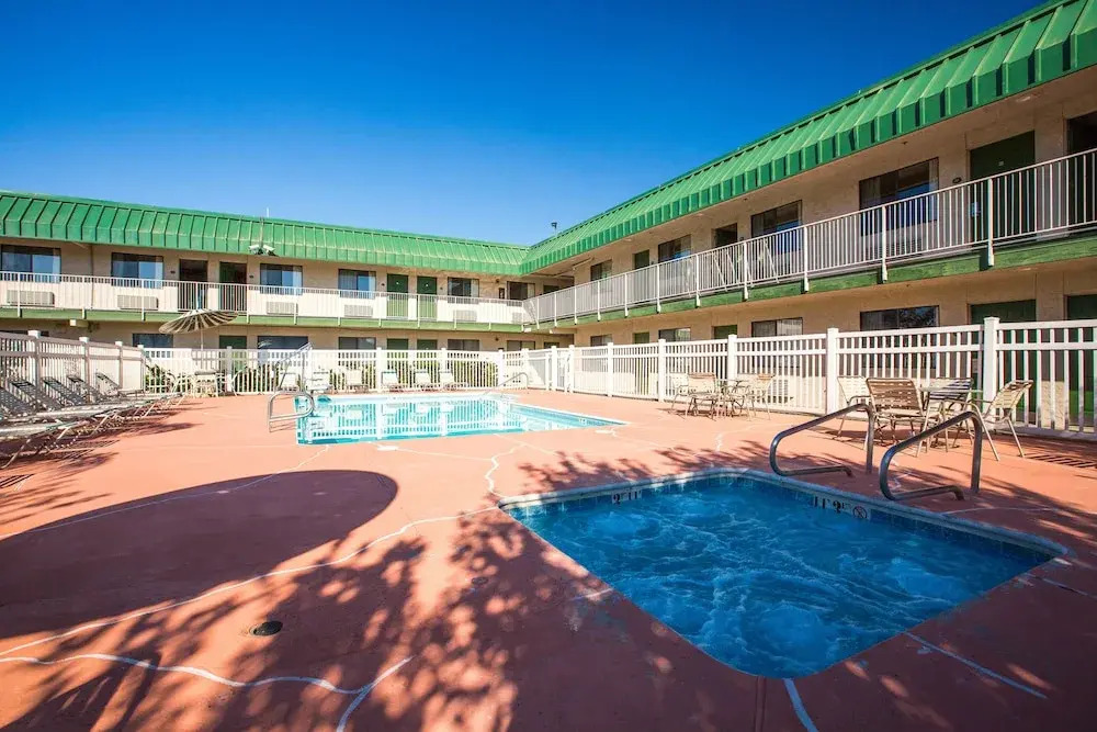 University Inn Fresno