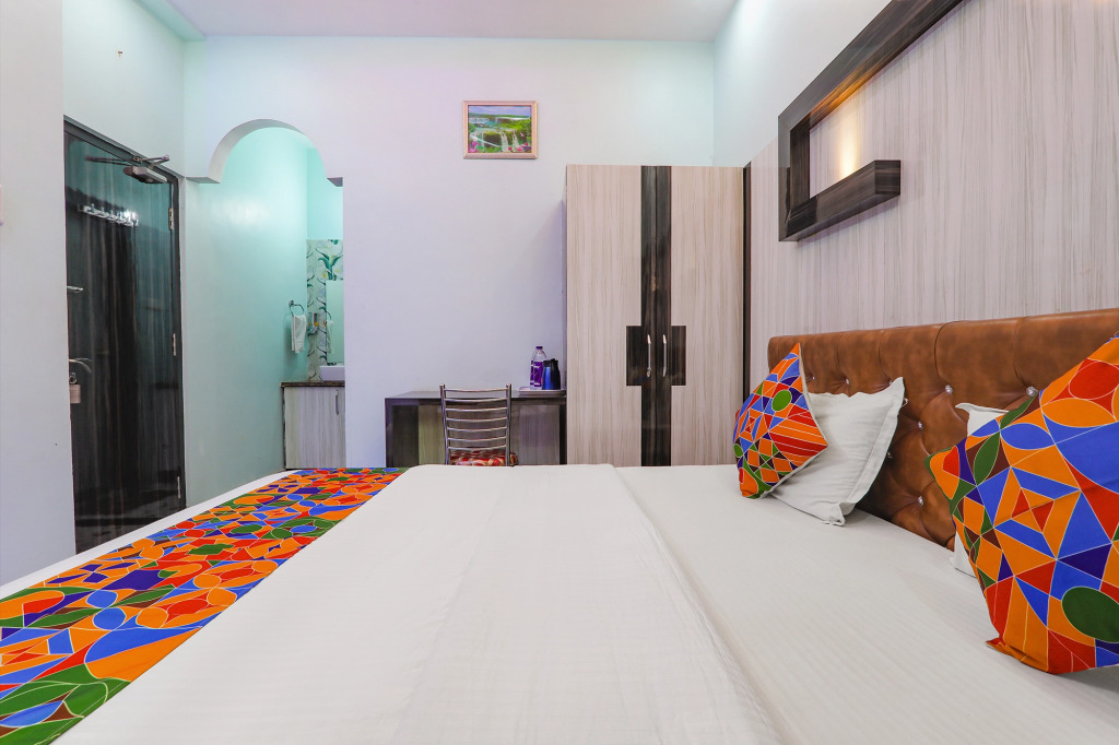 FabHotel Lumbini International - Nr Sarnath Museum