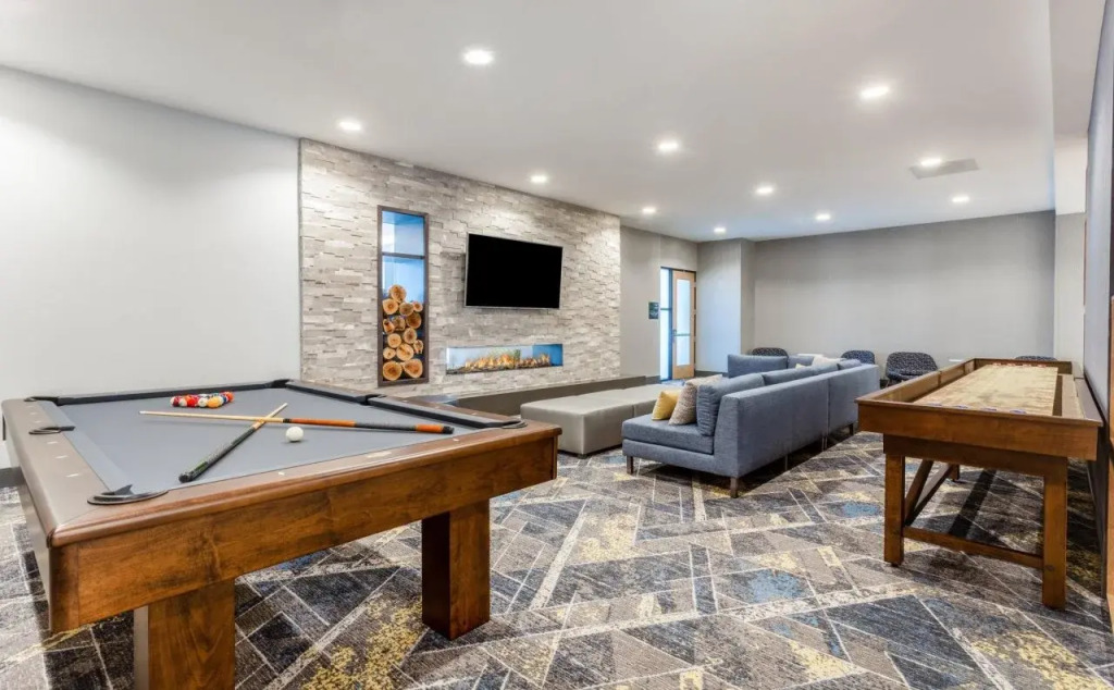 Holiday Inn & Suites Cedar Falls-Waterloo Event Ctr by IHG