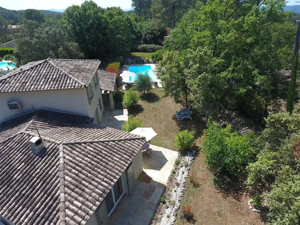Magnificent Holiday Home With Pool