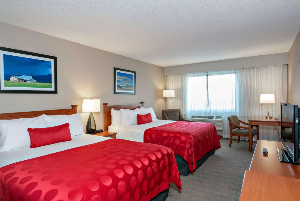 Ramada by Wyndham Kelowna Hotel & Conference Center