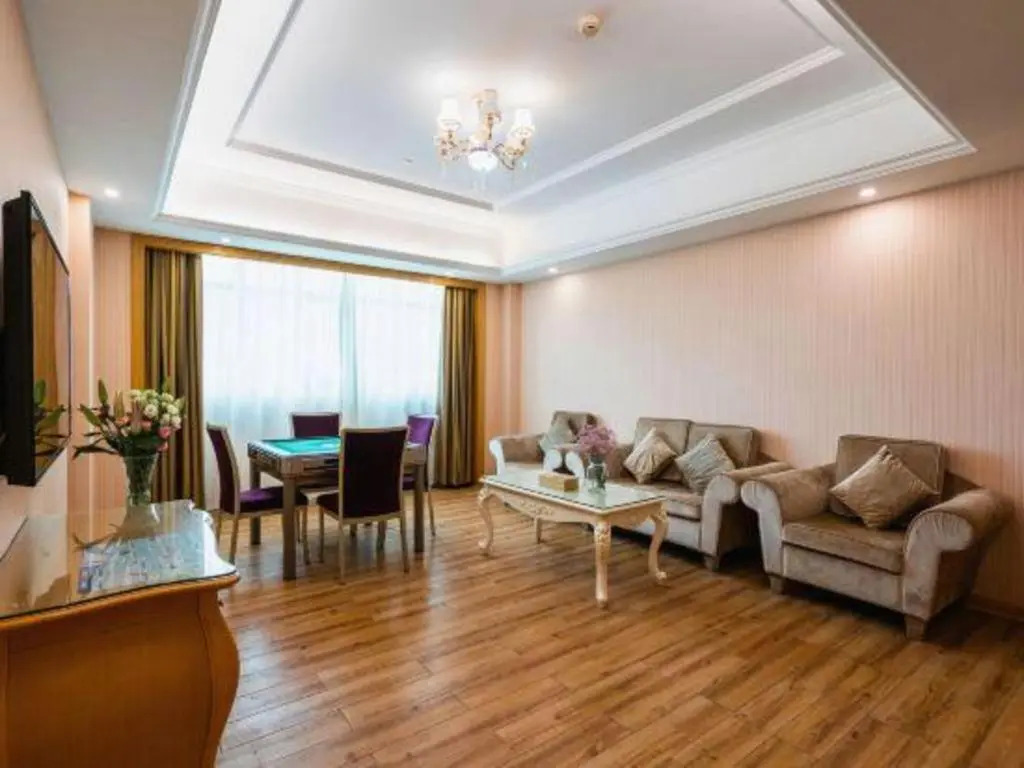 Vienna Hotel Guangzhou Huadu Sunac Cultural Tourism City Hecheng