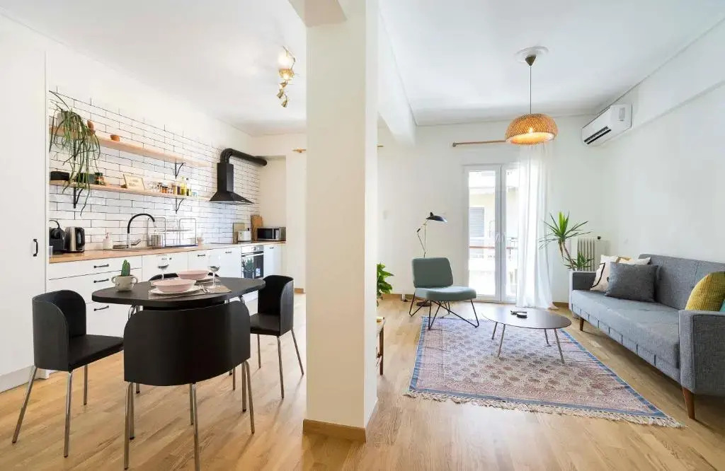 Your Perfect Relaxing Eclectic Gateway In Athens
