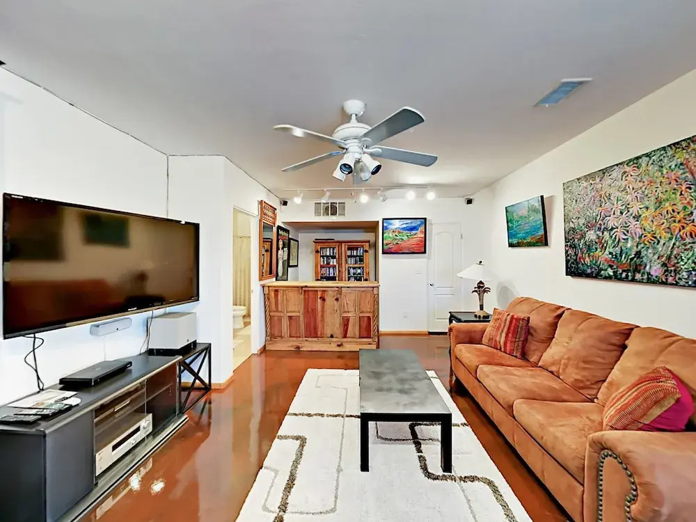 7031 Vuelta Vistoso Home 3 Bedrooms 3.5 Bathrooms Home