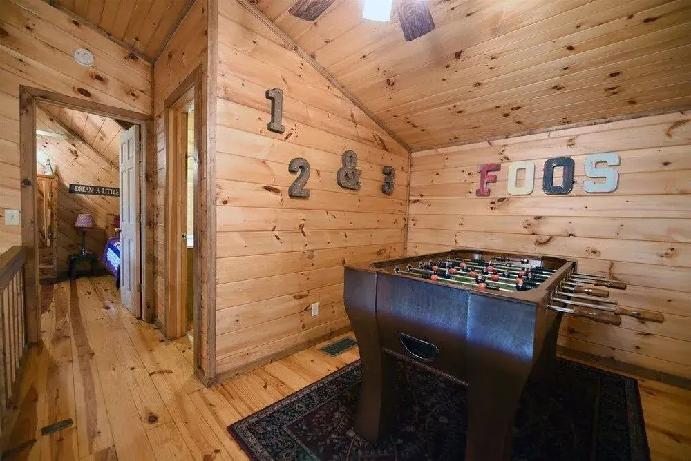 Knotty Pony Cabin- Blue Ridge