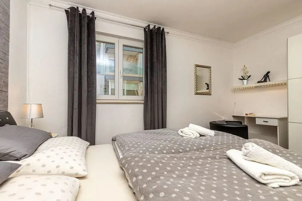 Holiday Apartment Ana Karenjina