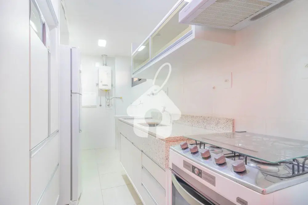 PF14 Great 2 Bedroom Apartment
