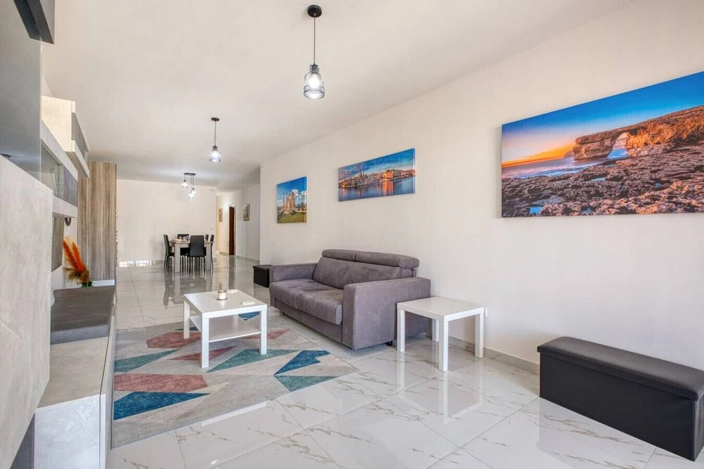Apartment in Marsalforn Beaches Seaside Dining
