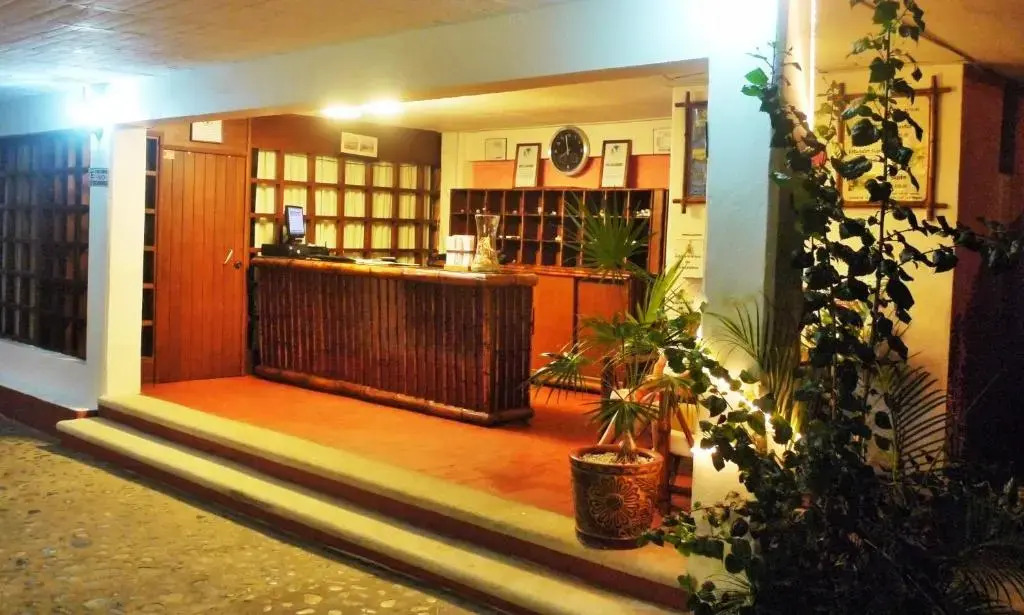 Hotel Zihua Caracol
