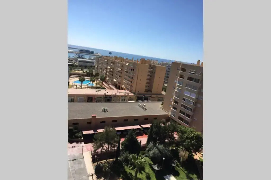 Beautiful apartment with swimming pool and beach