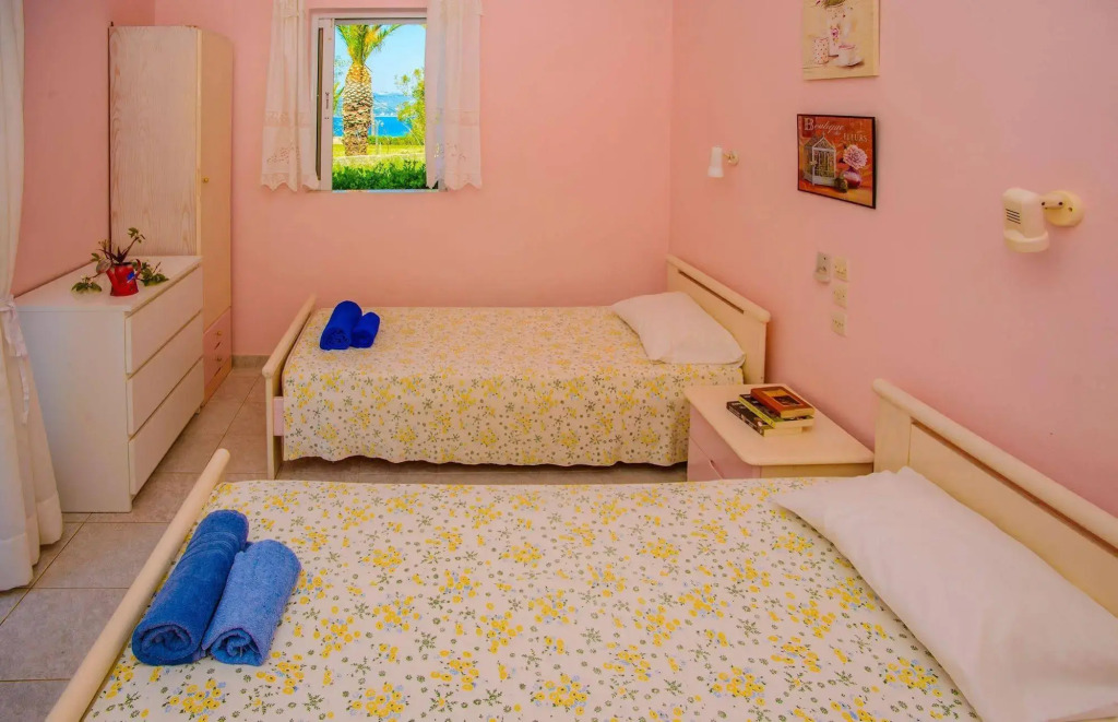 Aloni Studios & Apartments