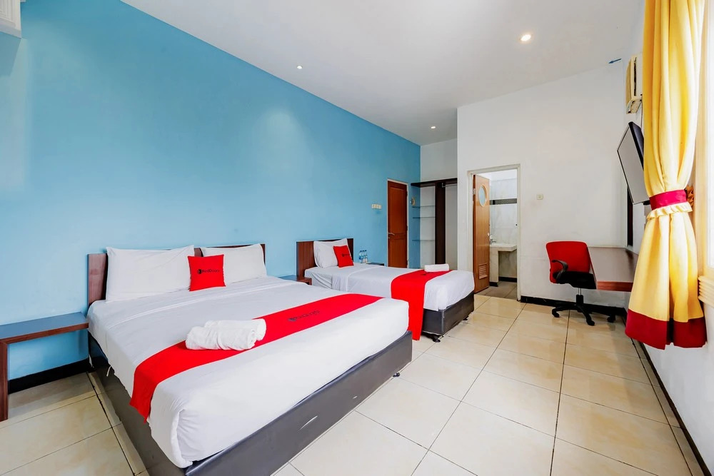 RedDoorz at Hotel Artama Pandanaran Semarang