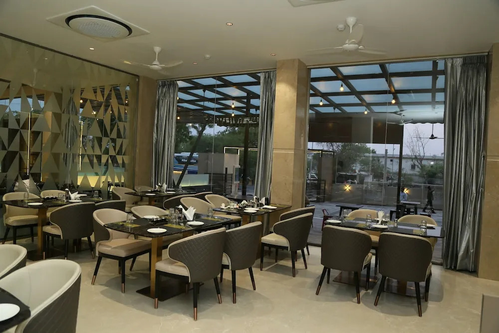 Hotel Ruturaj Regency