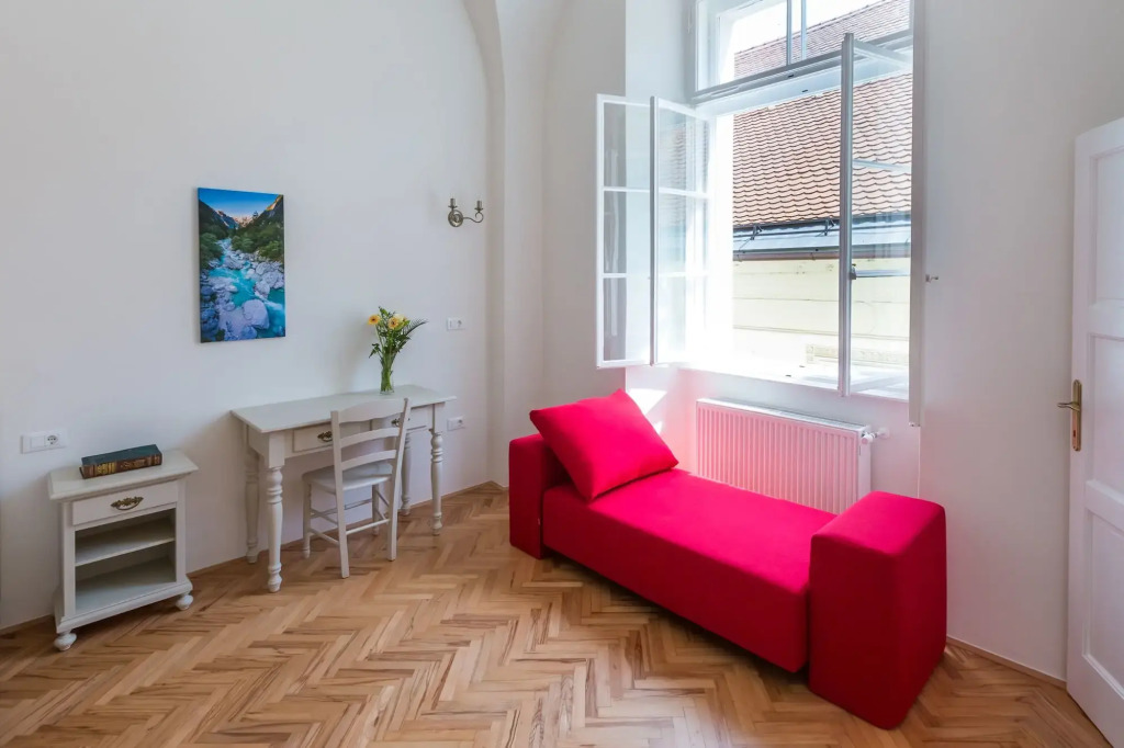 Barbo Palace Apartments and Rooms